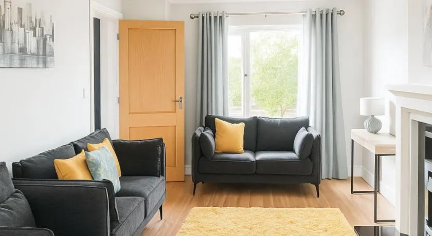 3 Bed Spacious House in Castletroy, Limerick - Image 1