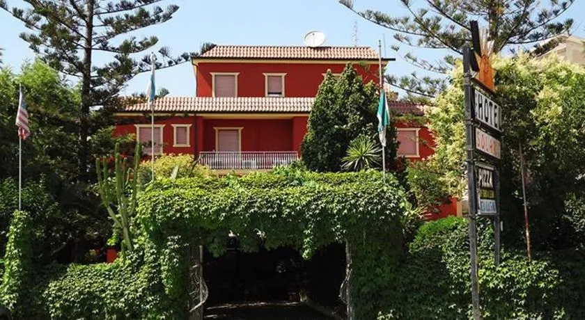 Hotel Solari - Image 1
