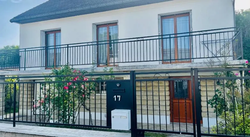Super maison entre paris et Disney - Image 1