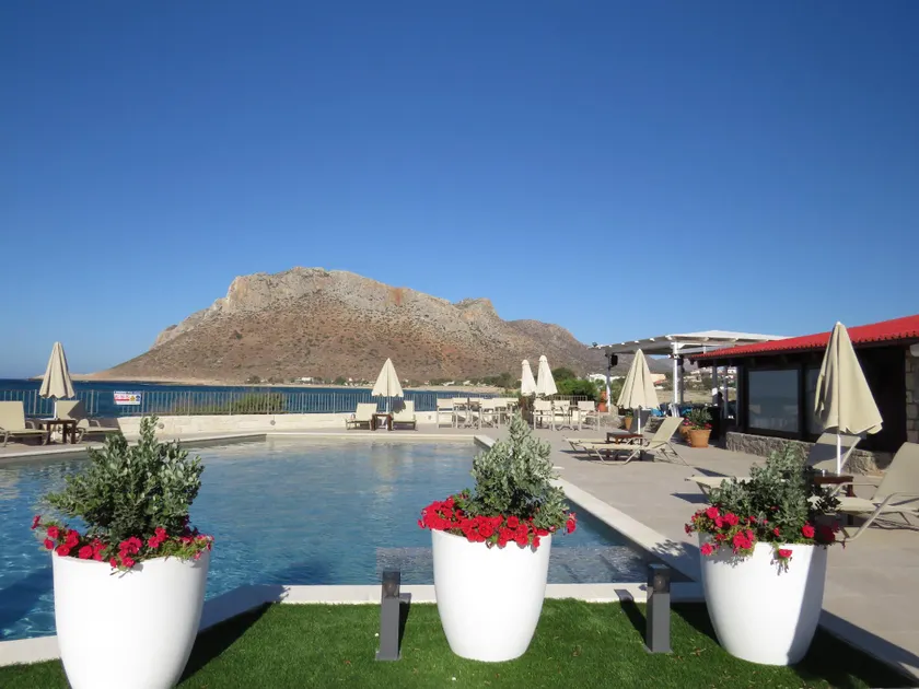 Blue Beach Villas Apartments - Image 1