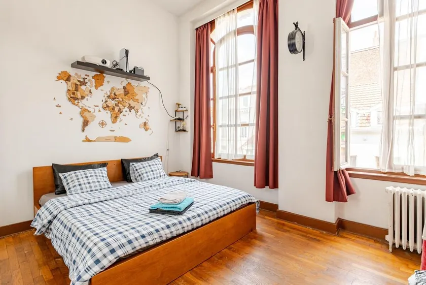 Luxury home at Grand Place & Manneken Pis - Image 1