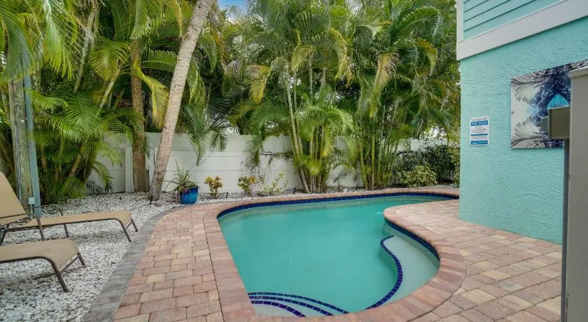 Key West Style Oasis on Anna Maria Island - Image 1