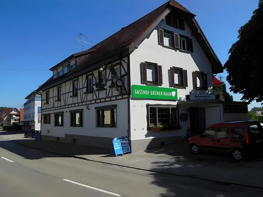 Grüner Baum - Image 1