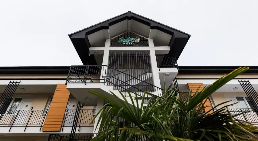 Safari Hotel - Image 1