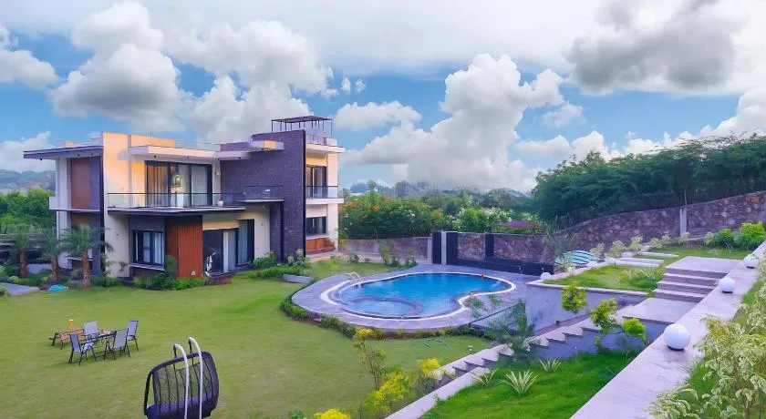 Sidneyland Hill Retreat Beside the Aravallis Amidst Nature - Image 1
