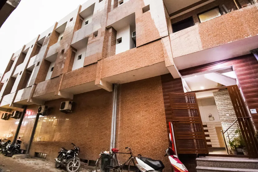 Hotel O Devi Palace Inn - Image 1