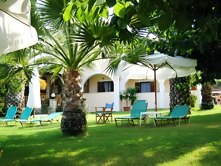 Levantino Studios & Apartments - Image 1