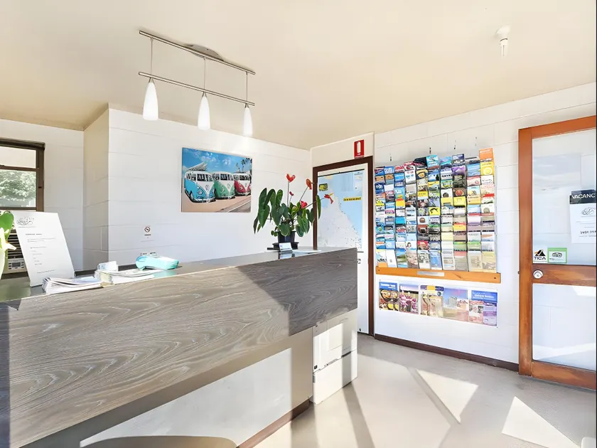 Moffat Beach Motel Caloundra - Image 1