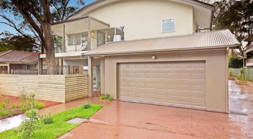 The Beach Townhouse - Image 1
