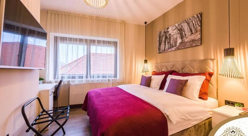 Rustica Nocte Boutique Apartments - Image 1