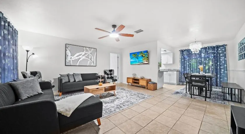 Sunny 3BR Oasis Water View 2 TVs Beach Gear Fenced Yard Pet Friendly - Image 1