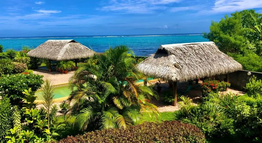 Superbe bord de mer, accès lagon et piscine privée - Image 1