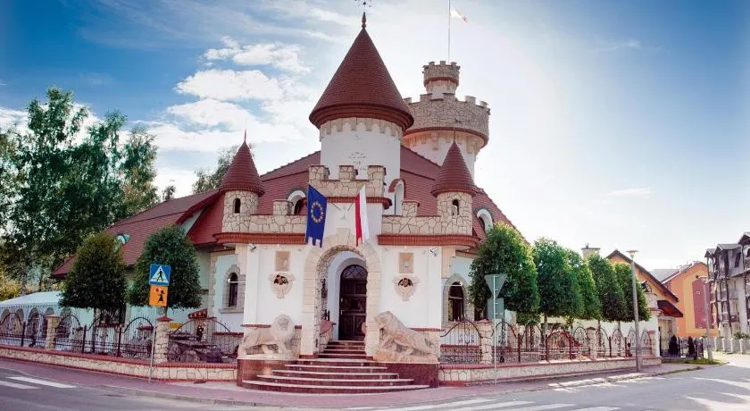 Zamek Pod Brzozami, Wynajem Pokoi - Image 1