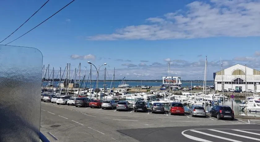Quai Hervé Rielle - Image 1