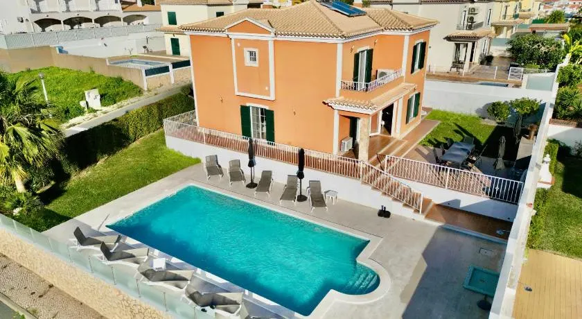 Villa Rosa - with private pool - Image 1