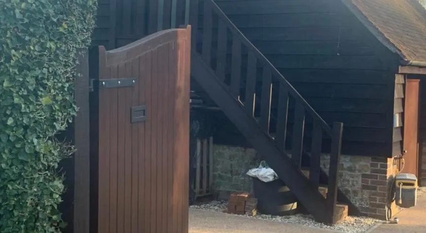 Hewarts Lodge, Brand New Property, 1 Mile From The Beach, 15 Minutes From All Goodwood Events - Image 1