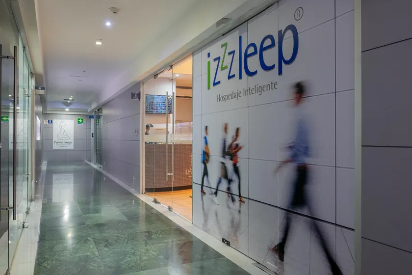 izZzleep WTC Mexico (world trade center Mexico) - Image 1