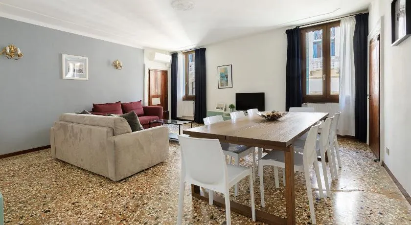 Palazzo Boldù - Ca' Colombina - Image 1