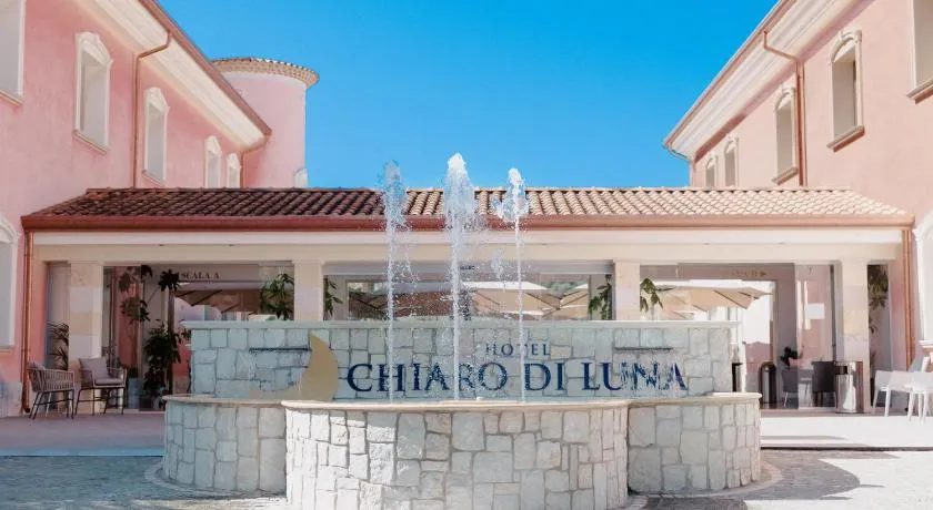 Hotel Chiaro di Luna - Image 1