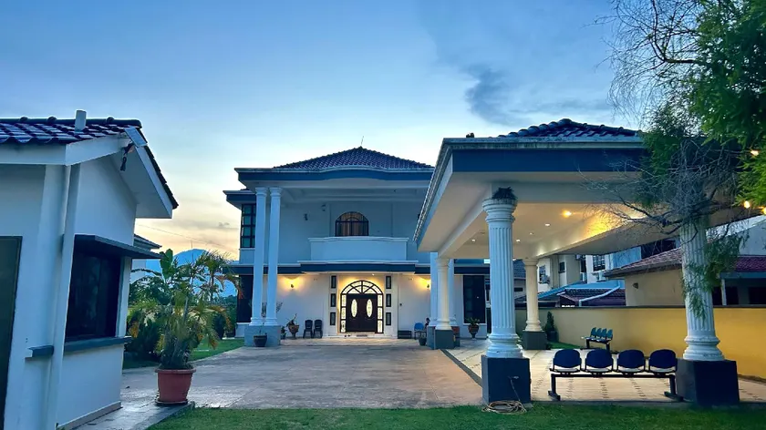 Gurap homestay and mini wedding house - Image 1