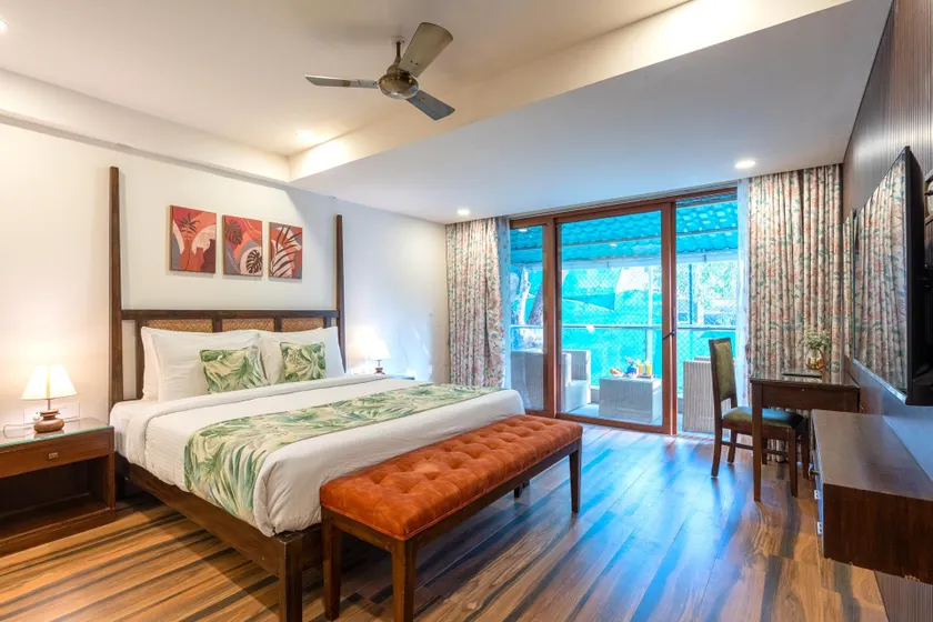 Sapphire Sands by StayVista with Pvt Pool, 4 Jacuzzi at Siolim, Goa - Image 1