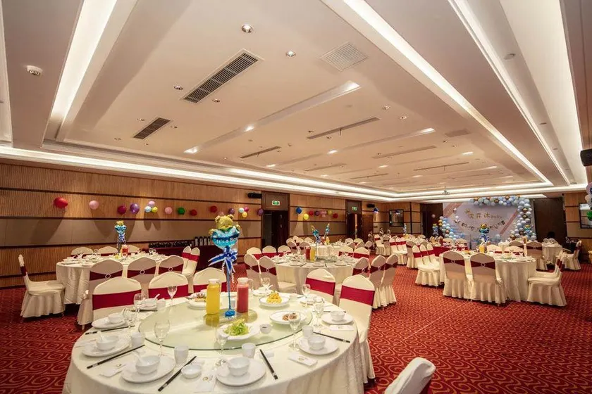 Jiade Hotel - Image 1