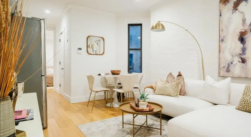 1288-4R Newly furnished Prime UES 2BR - Image 1