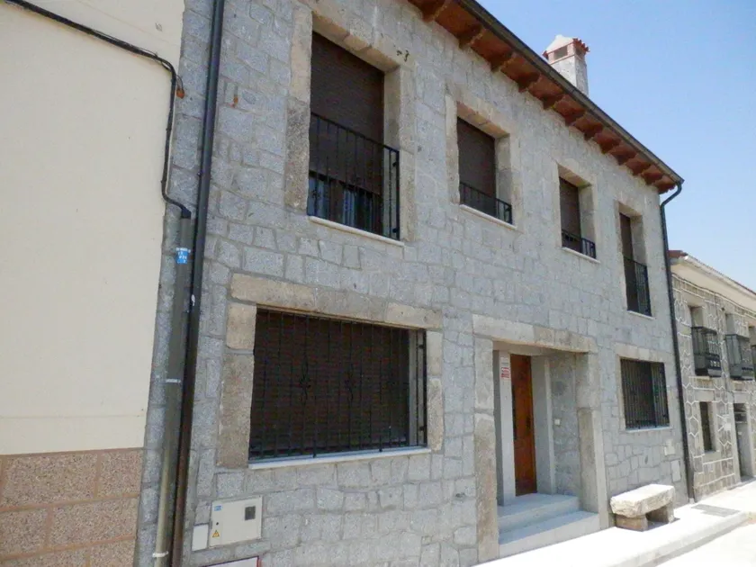 Casa totalmente equipada con piscina y jacuzzi | Admite perro - Image 1