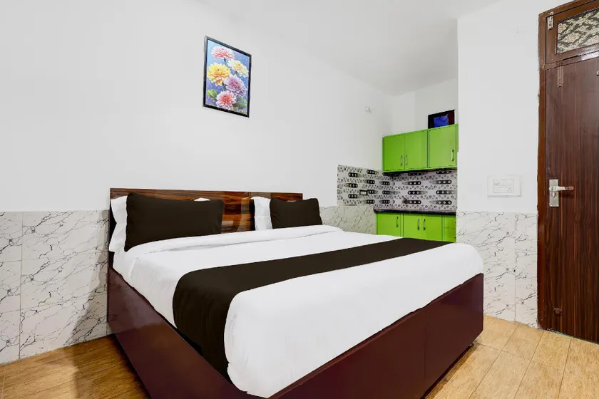 Hotel O by OYO Ekant Guest House - Image 1