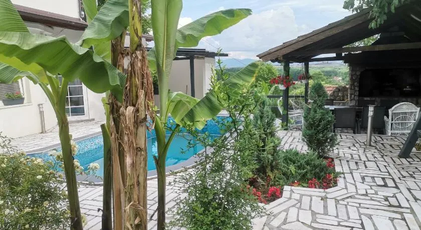 Garden- pool apartman - Image 1