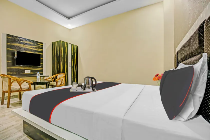 Capital O 91074 Hotel The Bliss - Image 1