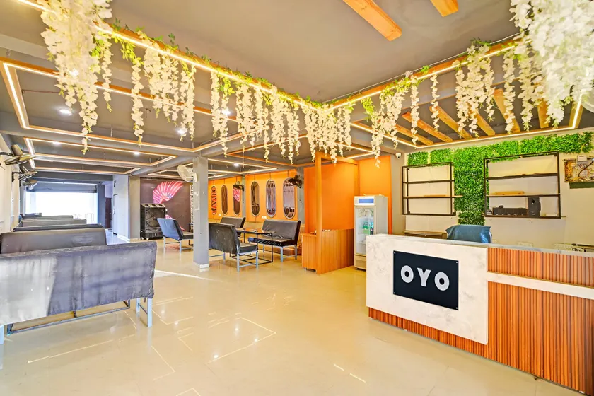 Hotel O Dwarka Hotel And Restaurant - Image 1