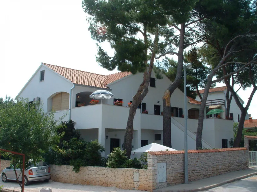 Appartement de vacances avec terrasse et barbecue | Vue jardin - Image 1