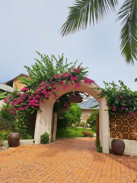GOLDEN LOTUS SPA & HOMESTAY - Image 1