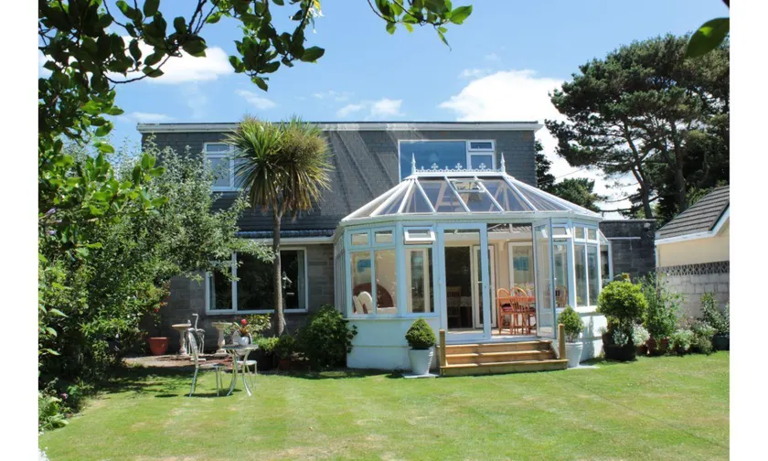 Seven Bed and Breakfast - Image 1
