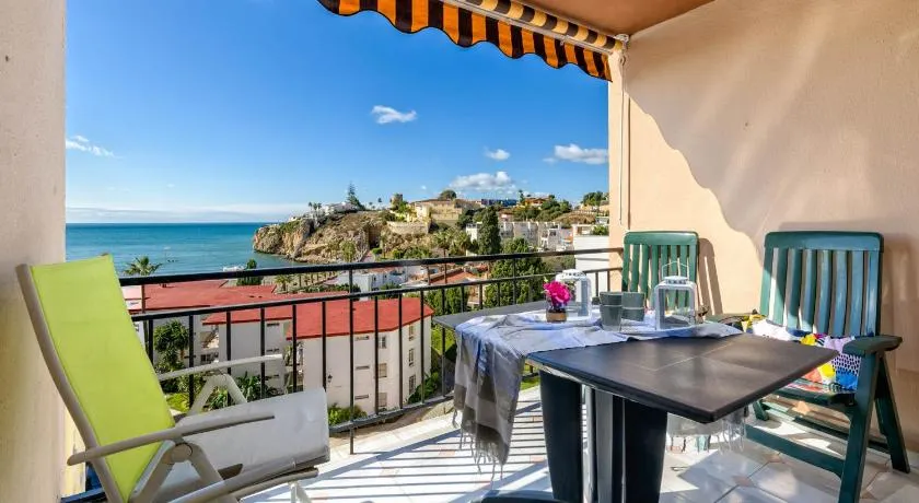 WintowinRentals 1st Linea de playa vista al mar y piscina - Image 1