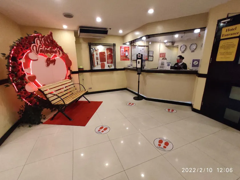 Hotel Sogo Avenida - Image 1