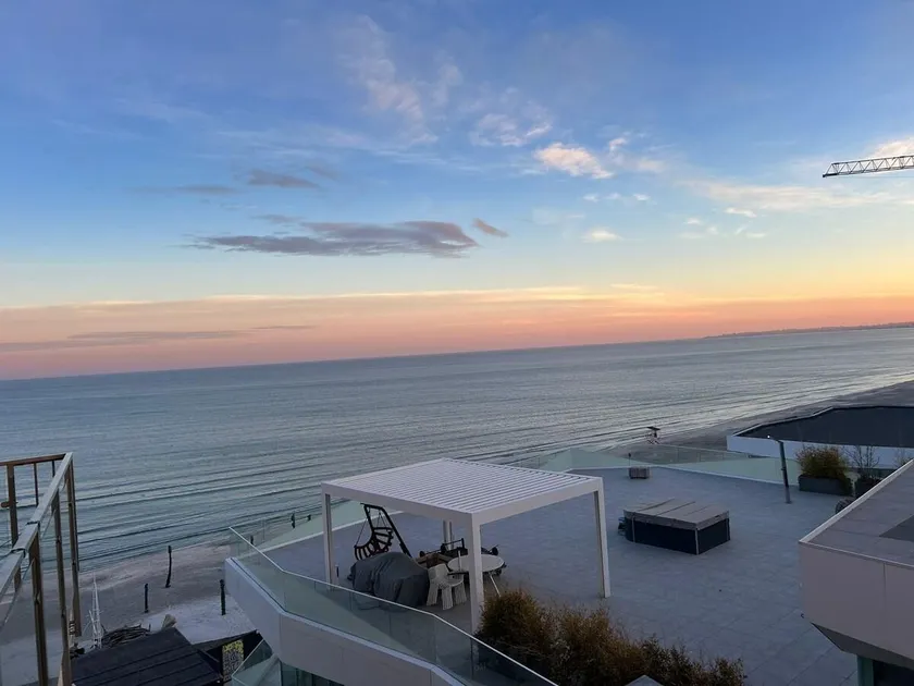 Star Beach Residence - Image 1