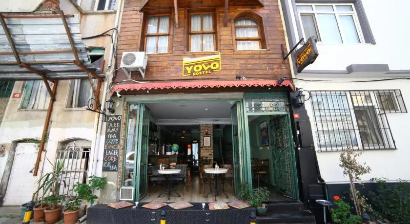 YOLO Hostel - Image 1
