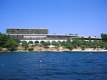 Arkada Hotel - Image 1