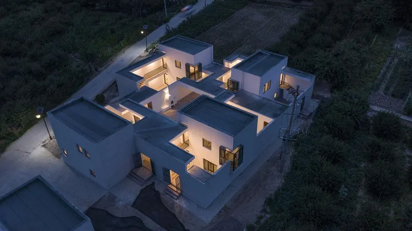 Tang Bo Cloud House - Image 1