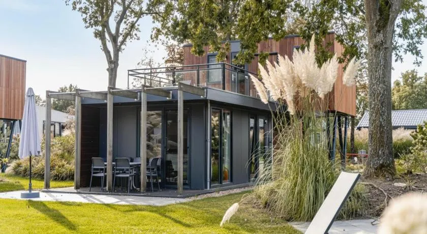 L Etage - Image 1