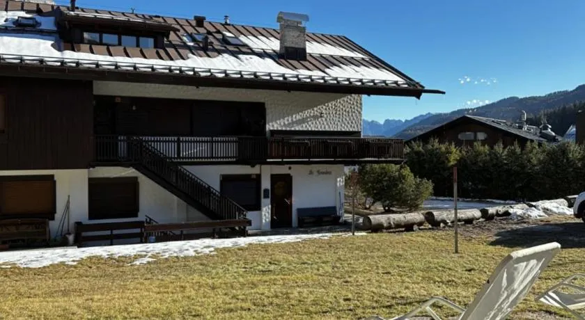Cortina Chalet Skyview - Image 1
