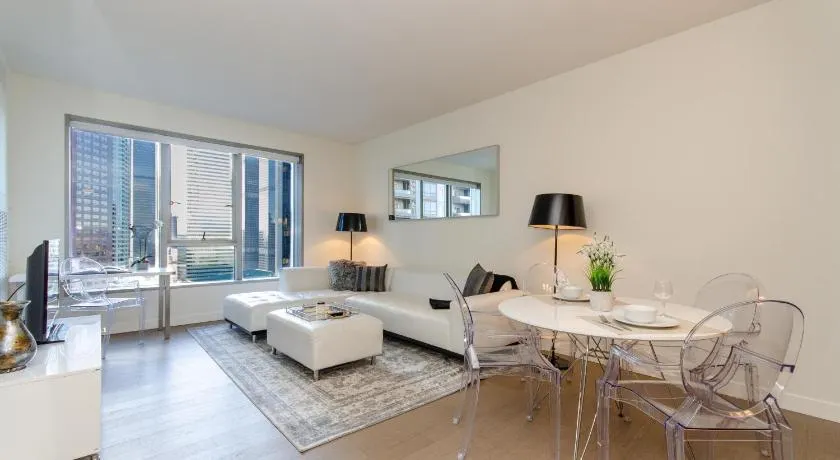 Cityscape Luxury High-Rise 1-Bedroom - Image 1