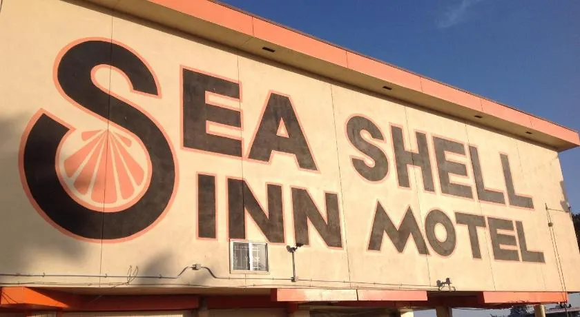 Sea Shell Inn on the Beach - Image 1