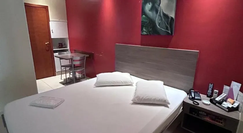 Alpha Motel - Image 1