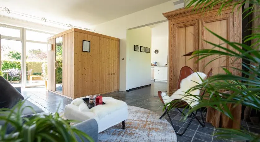 Art'Aviation Guesthouse - Image 1
