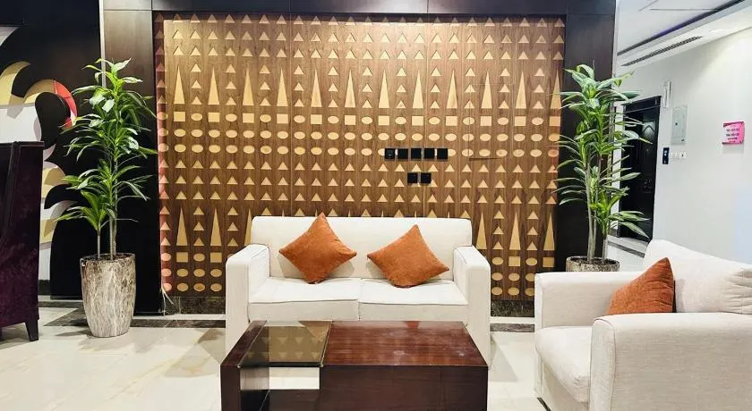 Al Rafahya Crown - الرفاهية - Image 1