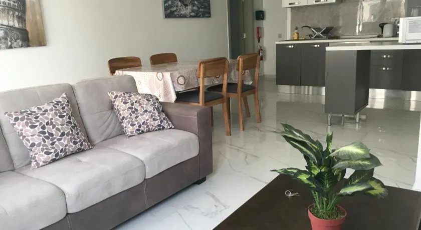 Seaside Room - Image 1