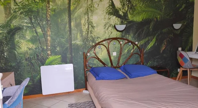 chambre avec SDB privative en pleine campagne - Image 1